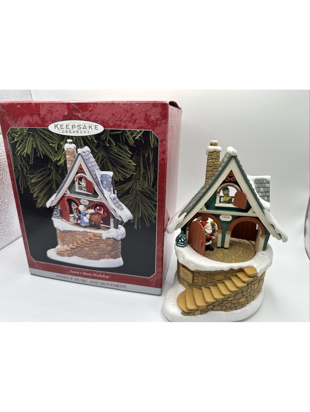 Hallmark Keepsake Ornament Santa's Merry Workshop Windup Music & Movement 1998